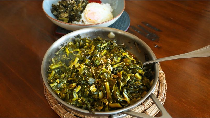 Collard greens bokkeum (콜라드그린 된장볶음) Stir-fried collard greens with doenjang