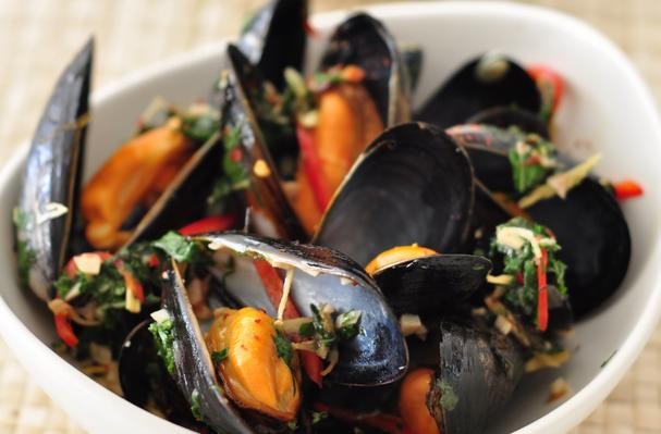 Thai-Style Mussels Recipe